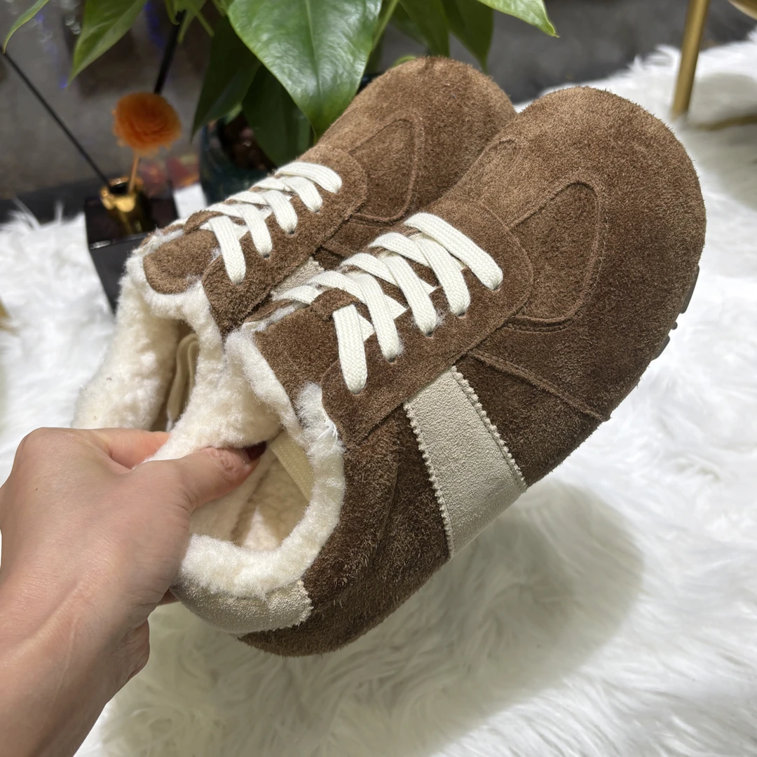 实体鞋店设计师款牛反绒厚底加绒阿甘休闲鞋5885-D