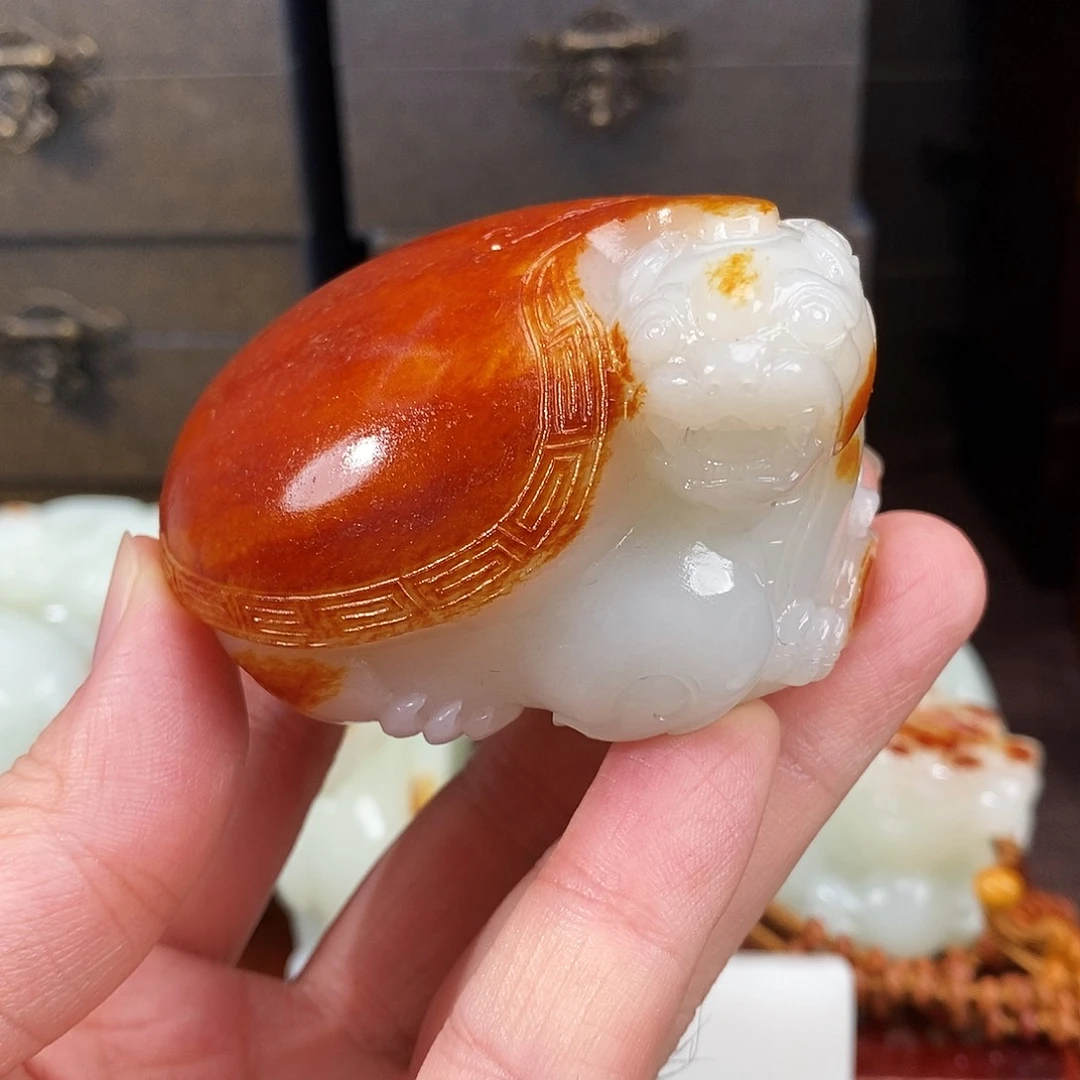 东***东颈饰未镶嵌和田玉