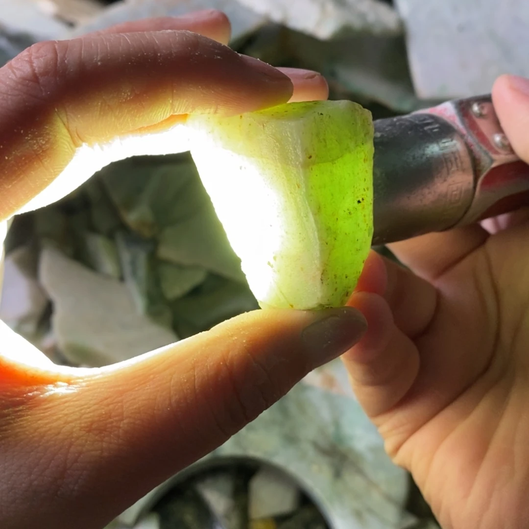 颈饰未镶嵌翡翠天然翡翠