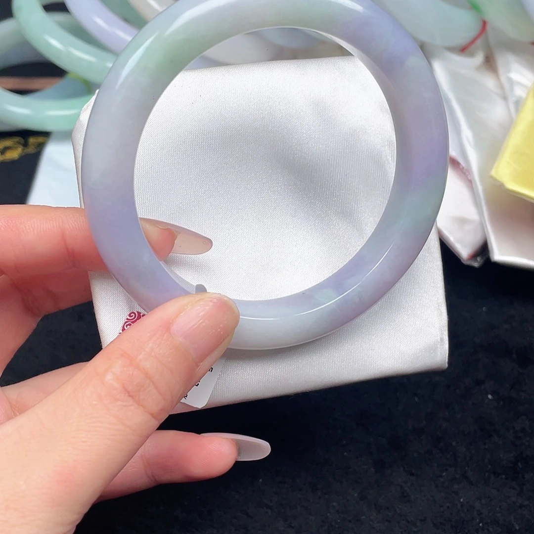 翡翠未镶嵌手镯071