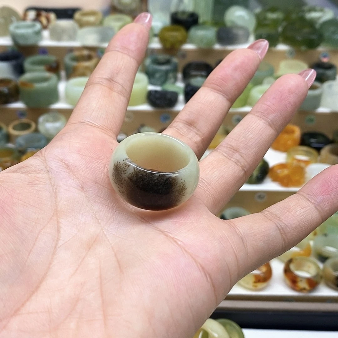 暗***狼岫玉未镶嵌天然玉石戒指