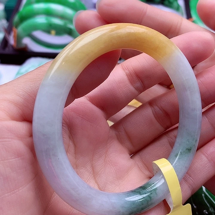 翡翠未镶嵌手镯翡翠