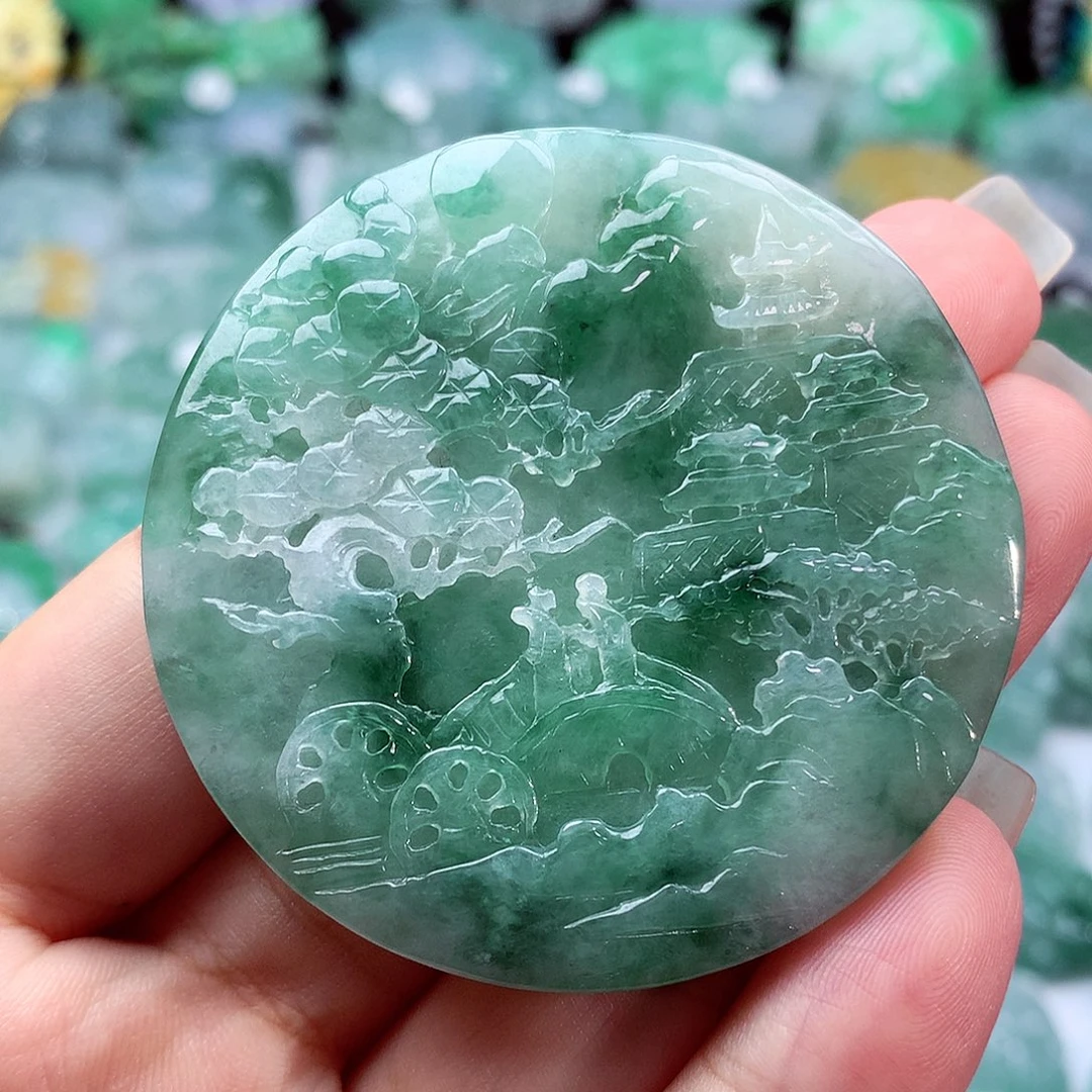 三***风翡翠未镶嵌颈饰翡翠