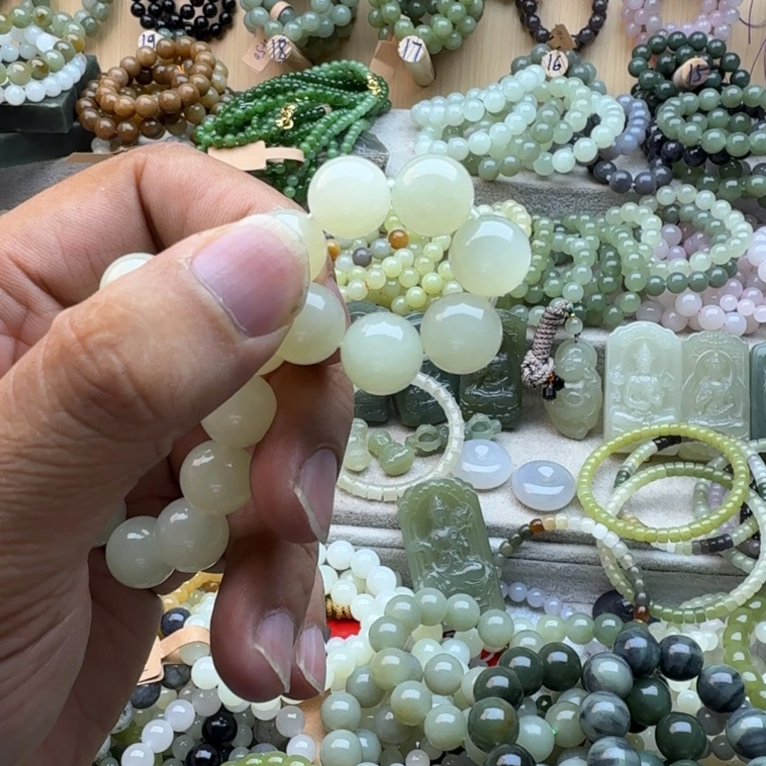 球***宝和田玉未镶嵌手链