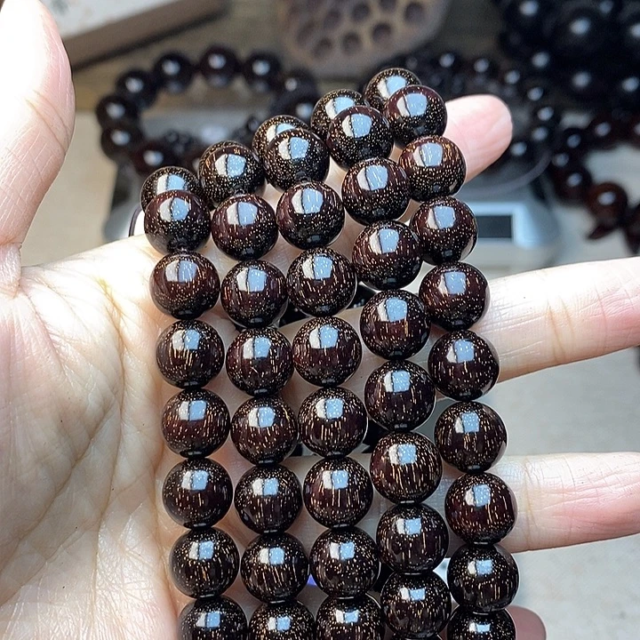 檀香紫檀（小叶紫檀）1.0爆