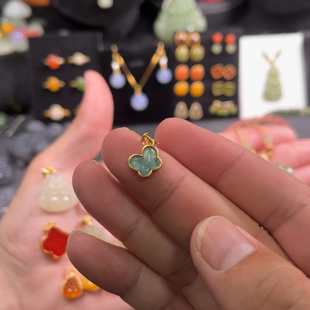 颈饰银S925镶嵌翡翠