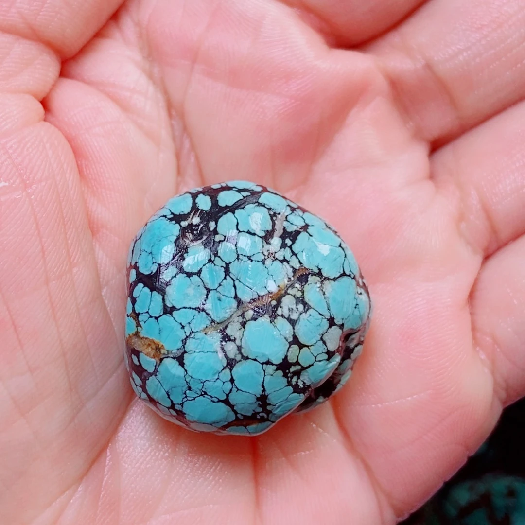 绿松石未镶嵌挂件