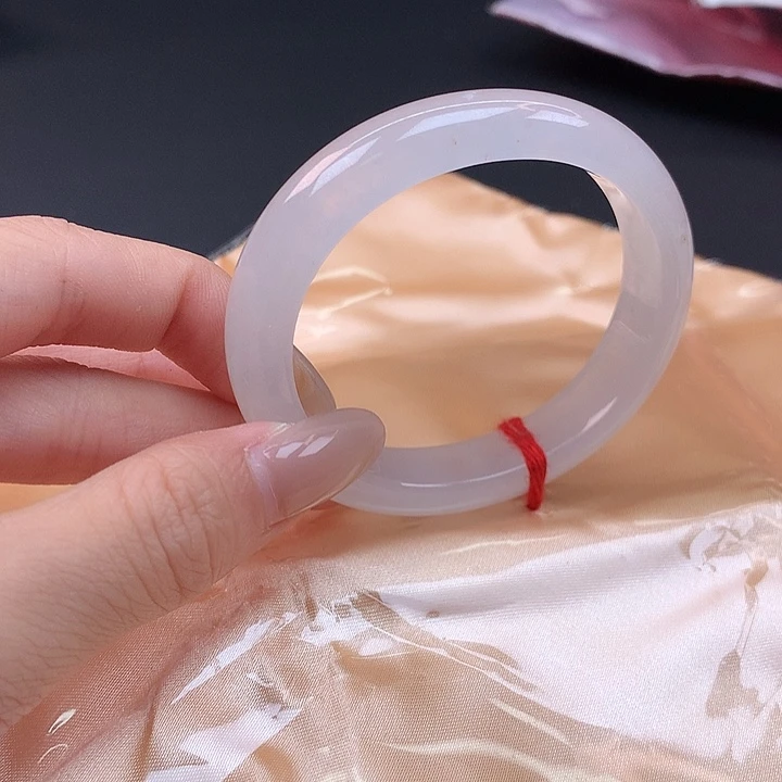 翡翠未镶嵌手镯53