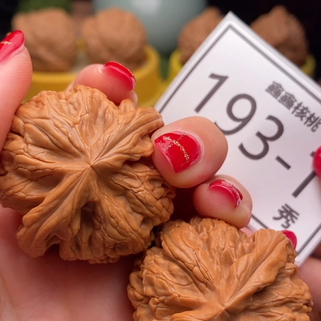 桃核把件红锦鲤42