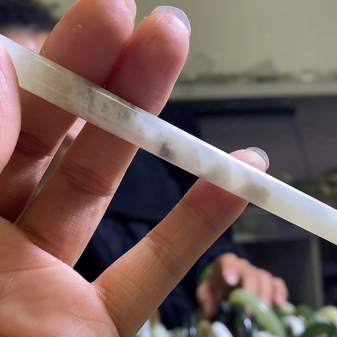岫玉未镶嵌手镯发簪