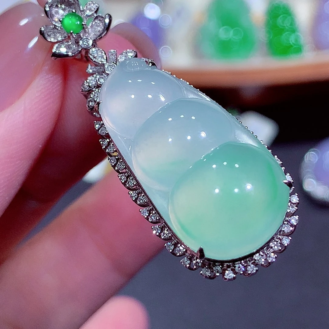 翡翠18K金镶嵌吊坠(不含链)