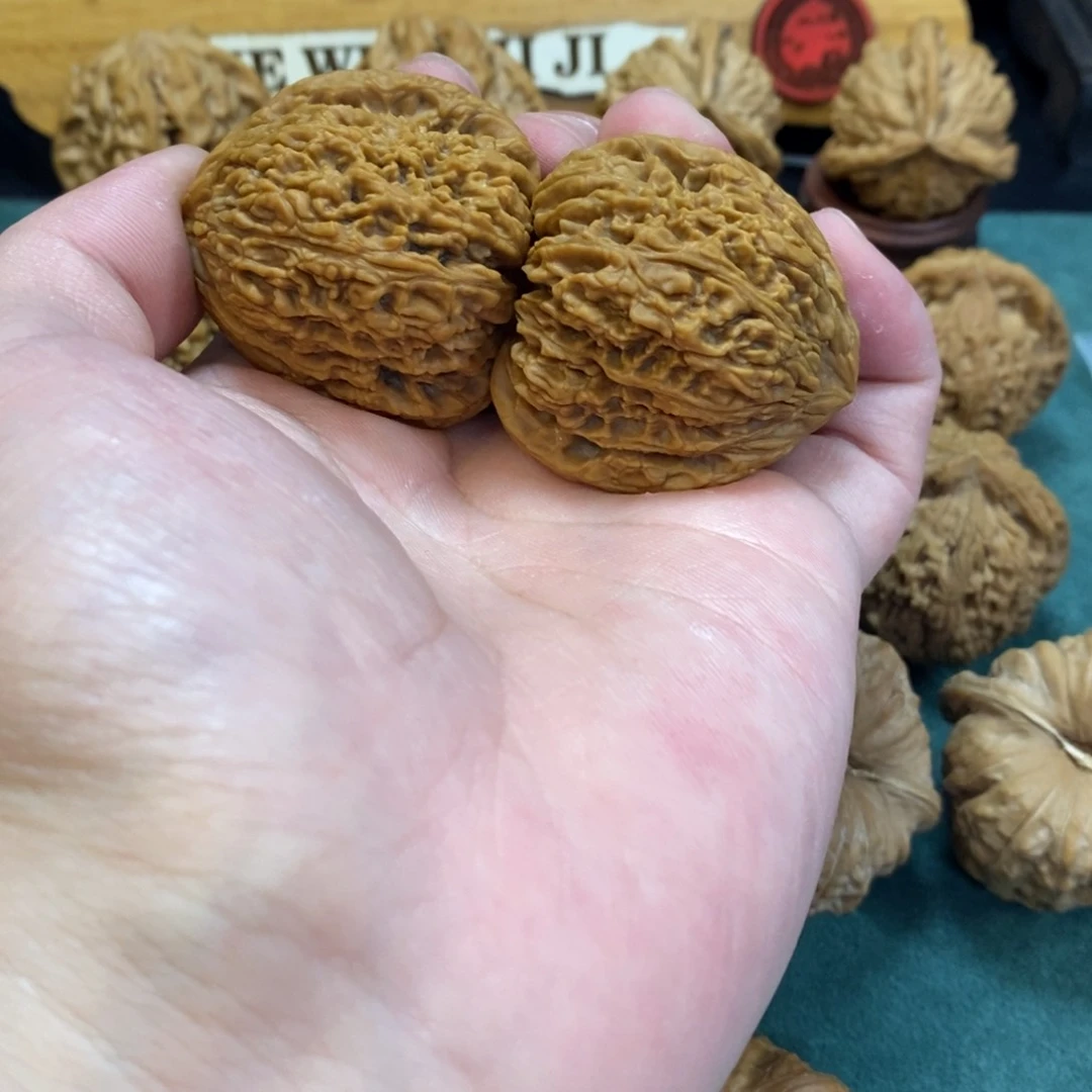 文玩核桃把件重**载南将石39全品