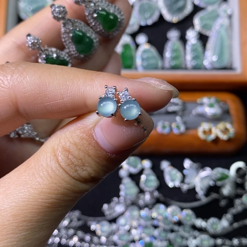 【闪购商品】翡翠颈饰未镶嵌天然