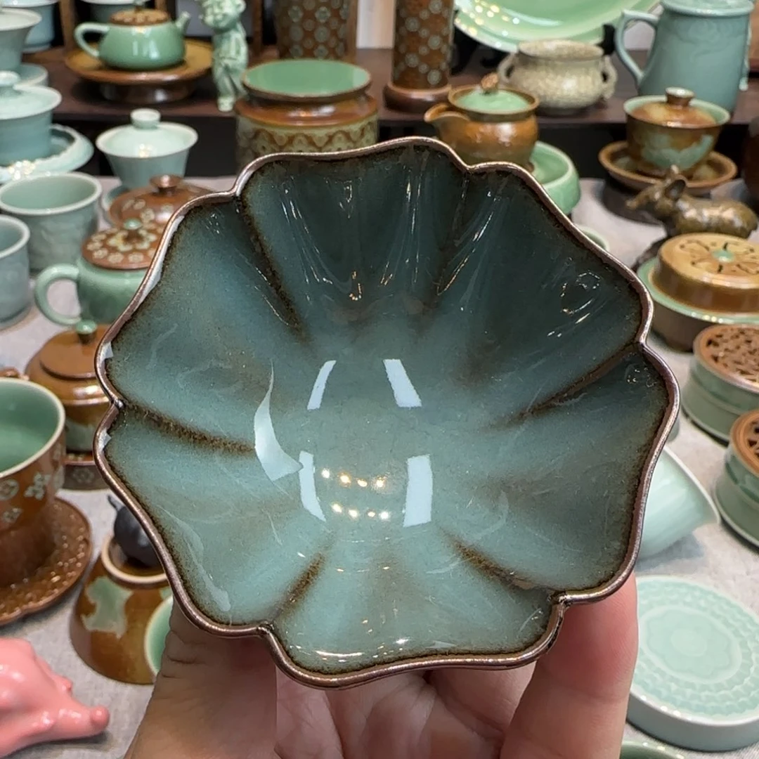 龙泉青瓷铁胎主人杯