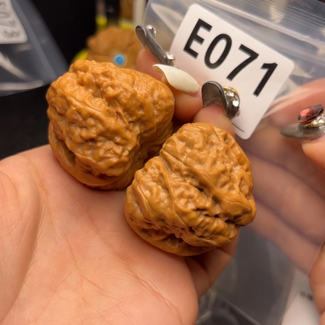 文玩核桃吊坠蛤蟆40