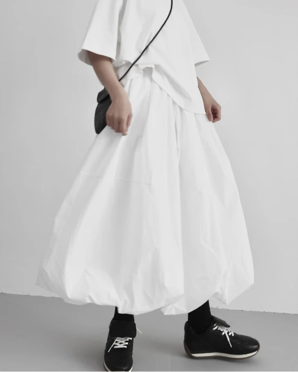 【黑白工作室】花苞裙女春夏新款潮流日系简约女灯笼裙南瓜半身裙