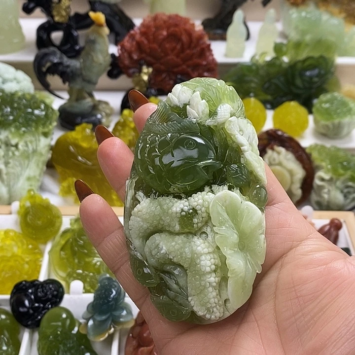 蛇纹石玉未镶嵌手把件