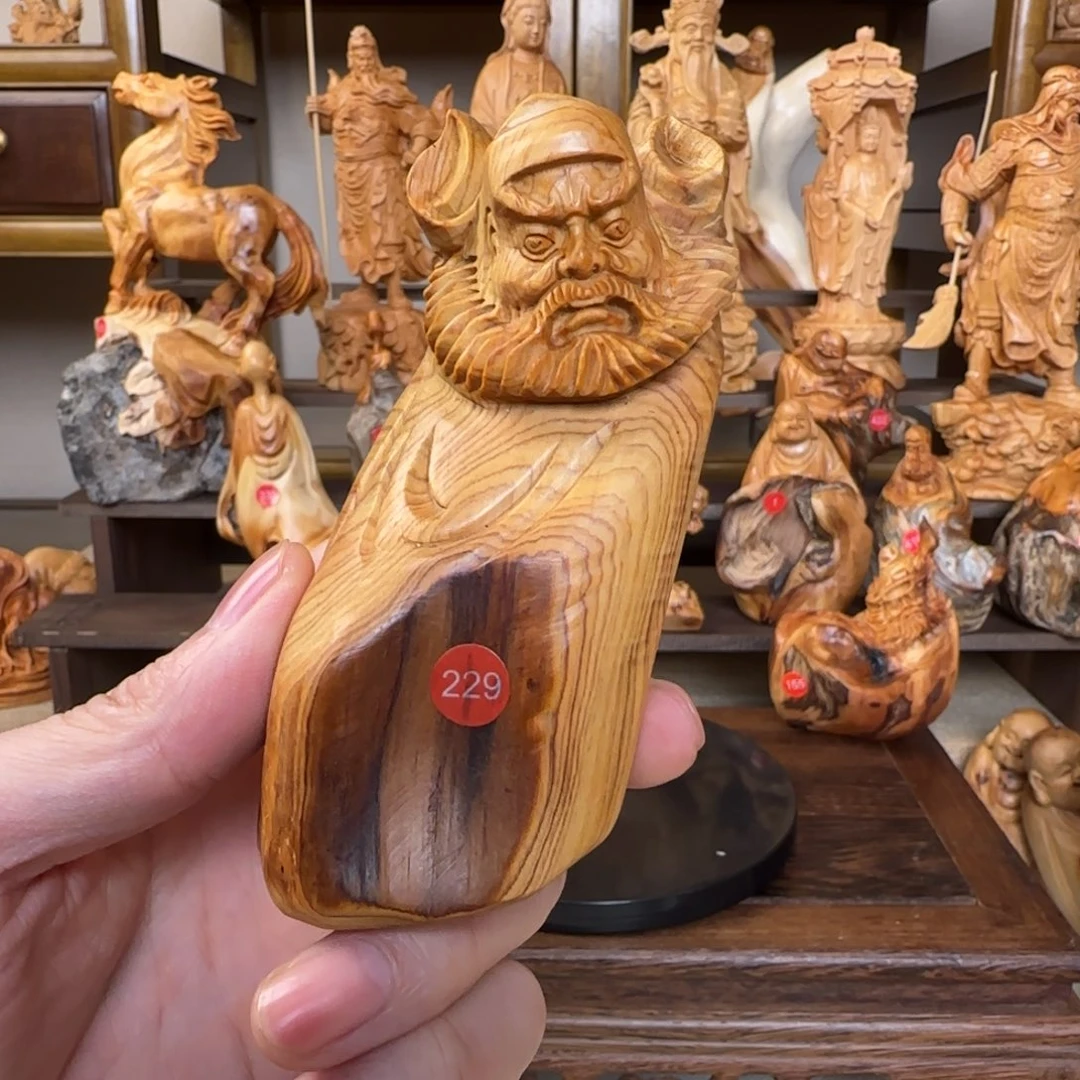 崖柏小木匠艺雕一物一拍