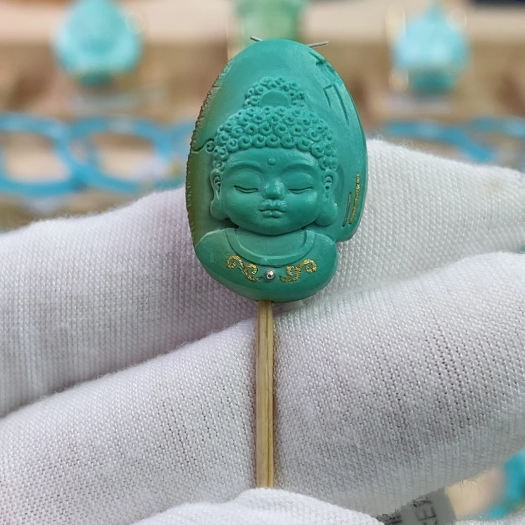 绿松石未镶嵌珠宝奇石