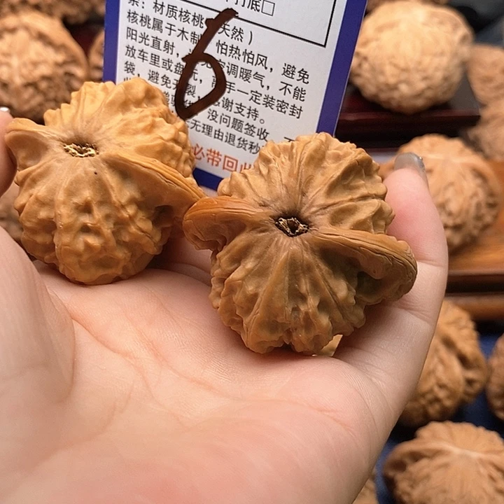 吊坠桃核图图狮子头44