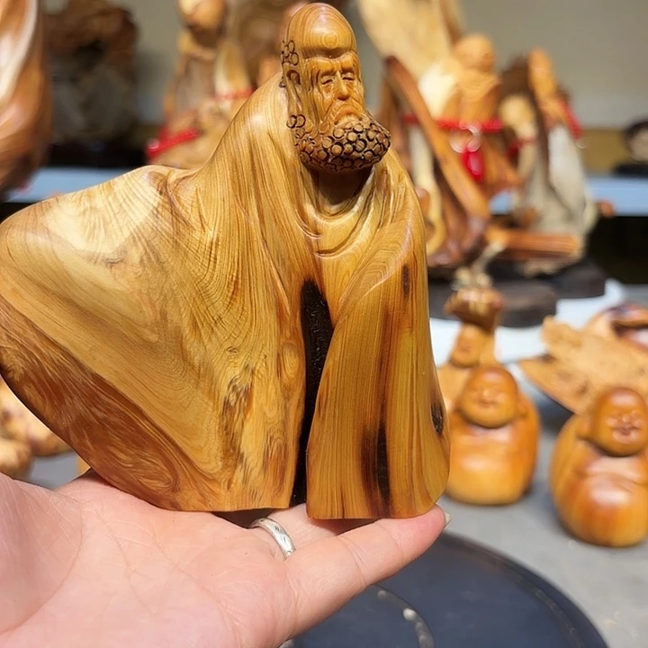 柏木太行崖柏达摩摆件