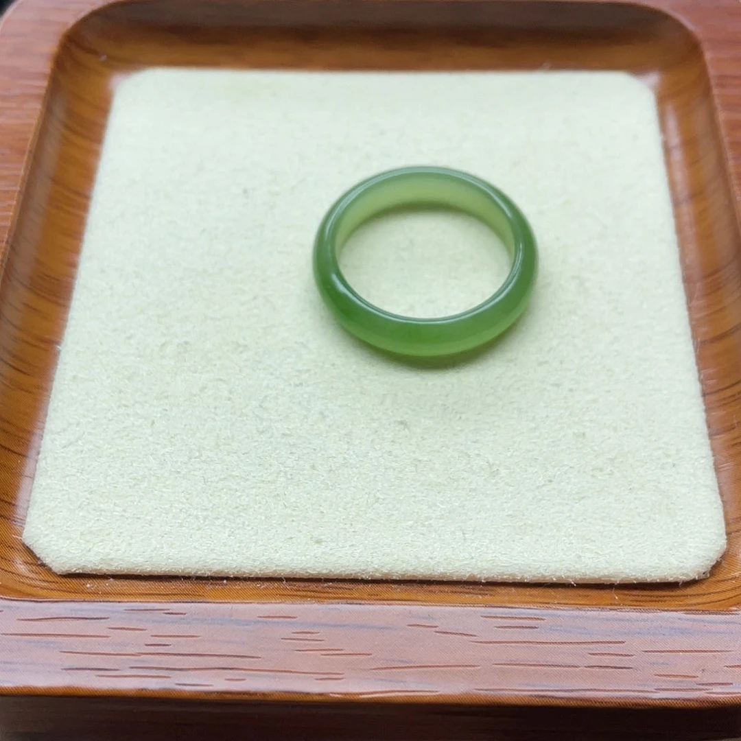 和田玉戒指未镶嵌J****觉无黑点碧玉21