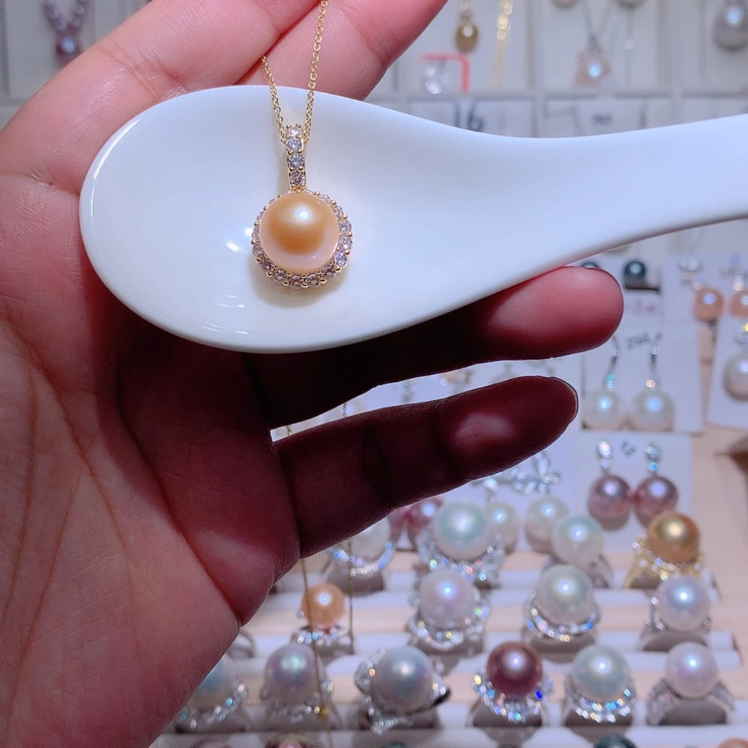 淡水珍珠未镶嵌吊坠(赠链)CC11.5mm