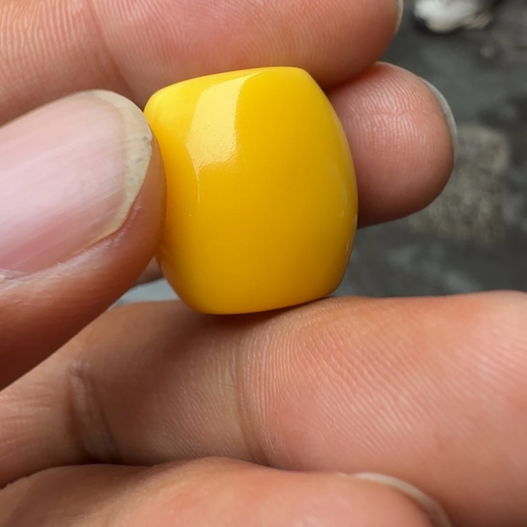 蜜蜡颈饰未镶嵌精品珠子