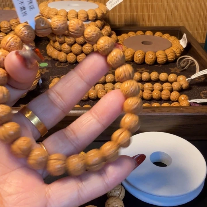 大***货精品桃核野生一道筋