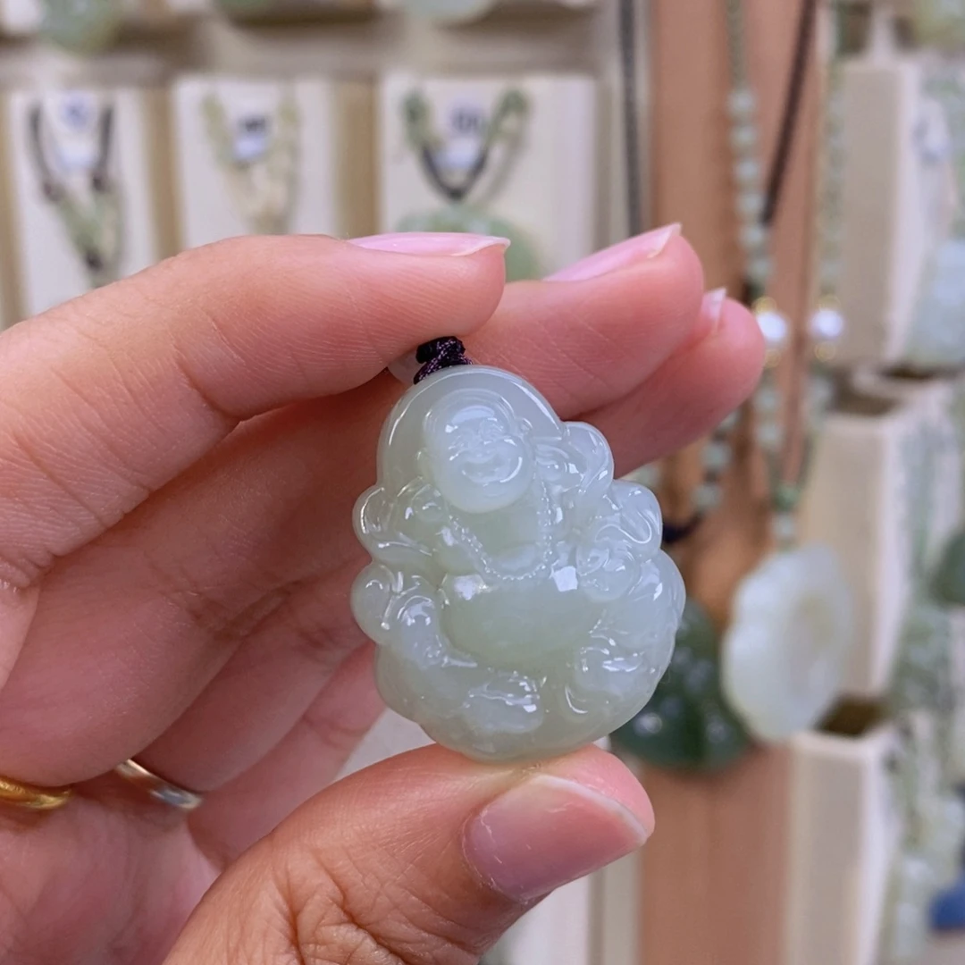 ღ***´和田玉未镶嵌颈饰