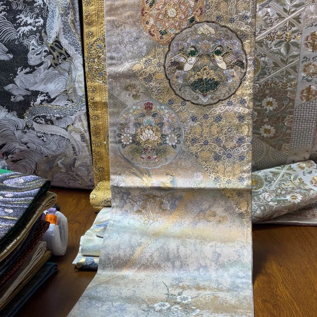 织绣藤本龙士嵌螺钿