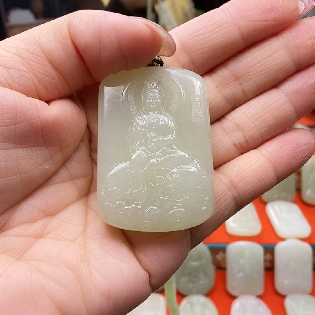 颈饰未镶嵌和田玉赵***娘