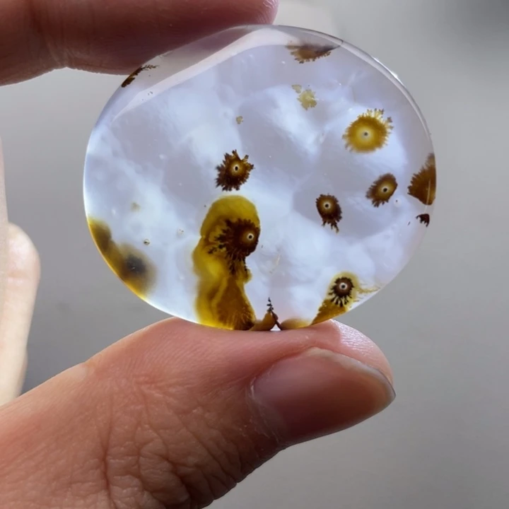 玛瑙/玉髓颈饰未镶嵌清**扇