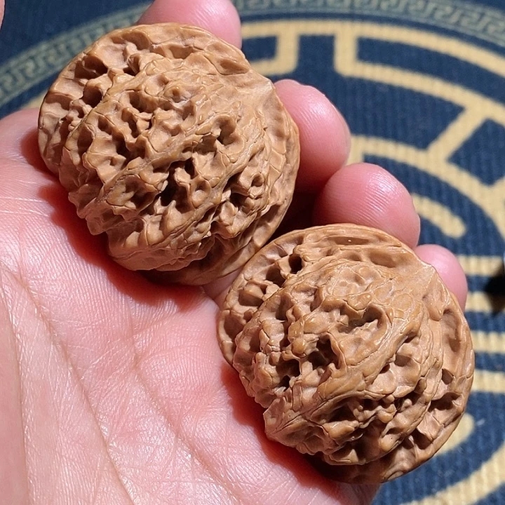 【闪购商品】文玩核桃吊坠?****?苹果园
