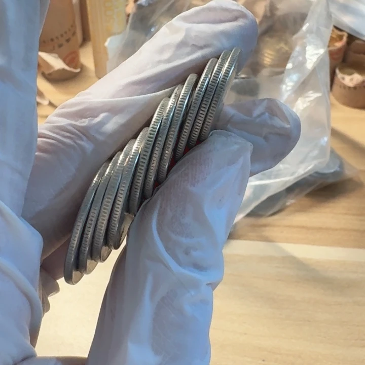 其他普通金属10枚，梅花10的，流通品