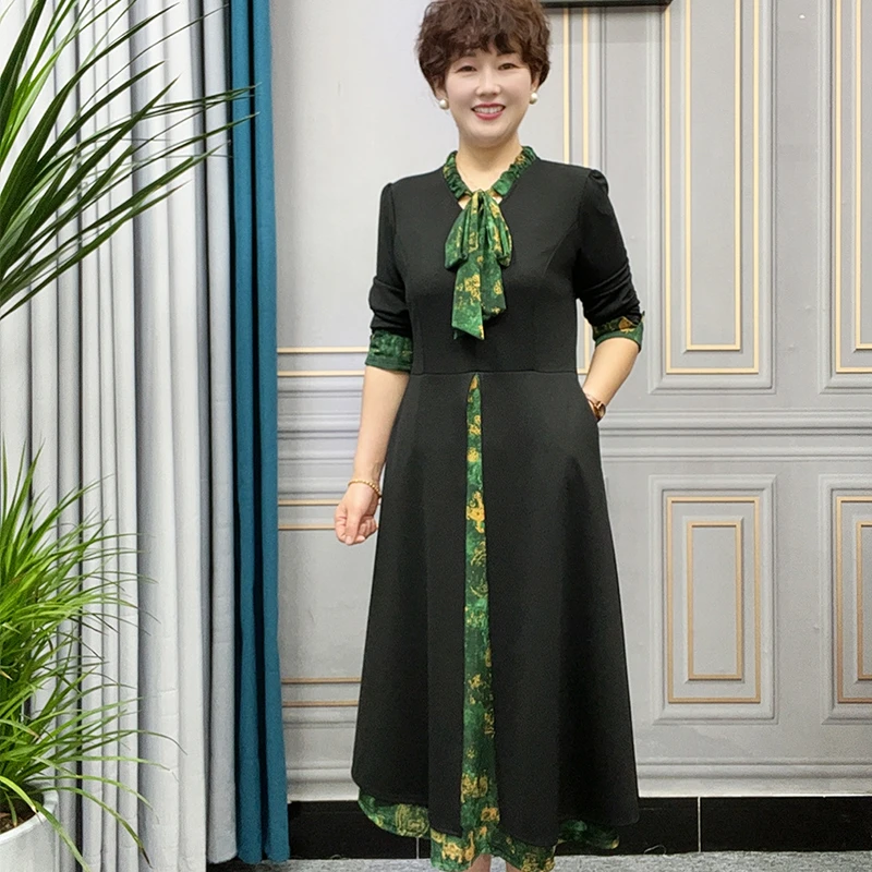 新款秋装假两件时尚妈妈连衣裙显瘦遮肚洋气中老年女过膝长裙