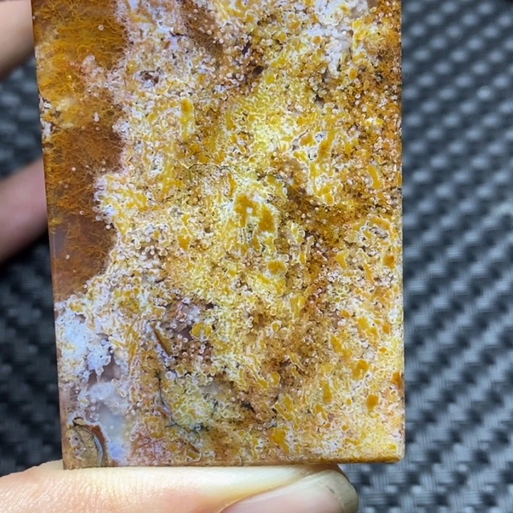 玛瑙/玉髓颈饰未镶嵌翟****心