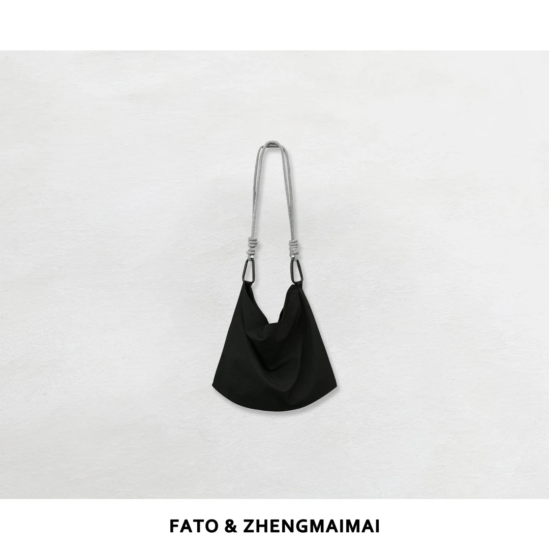 【郑买买】暗夜星辰 ins感万能百搭高级小众轻奢黑色小包 LF50825BB