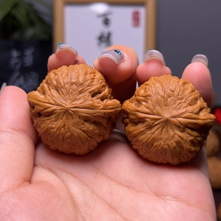 文玩核桃把件羊****王37尺铁锤3