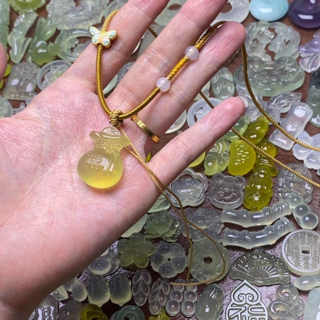 蛇纹石玉合金项链