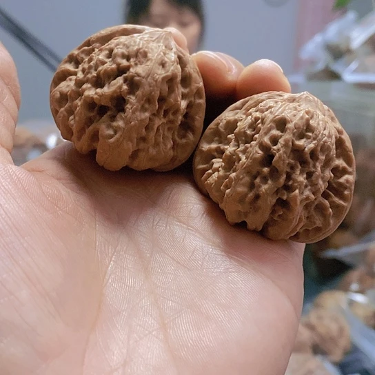 【闪购商品】把件文玩核桃42平谷凹底红皮