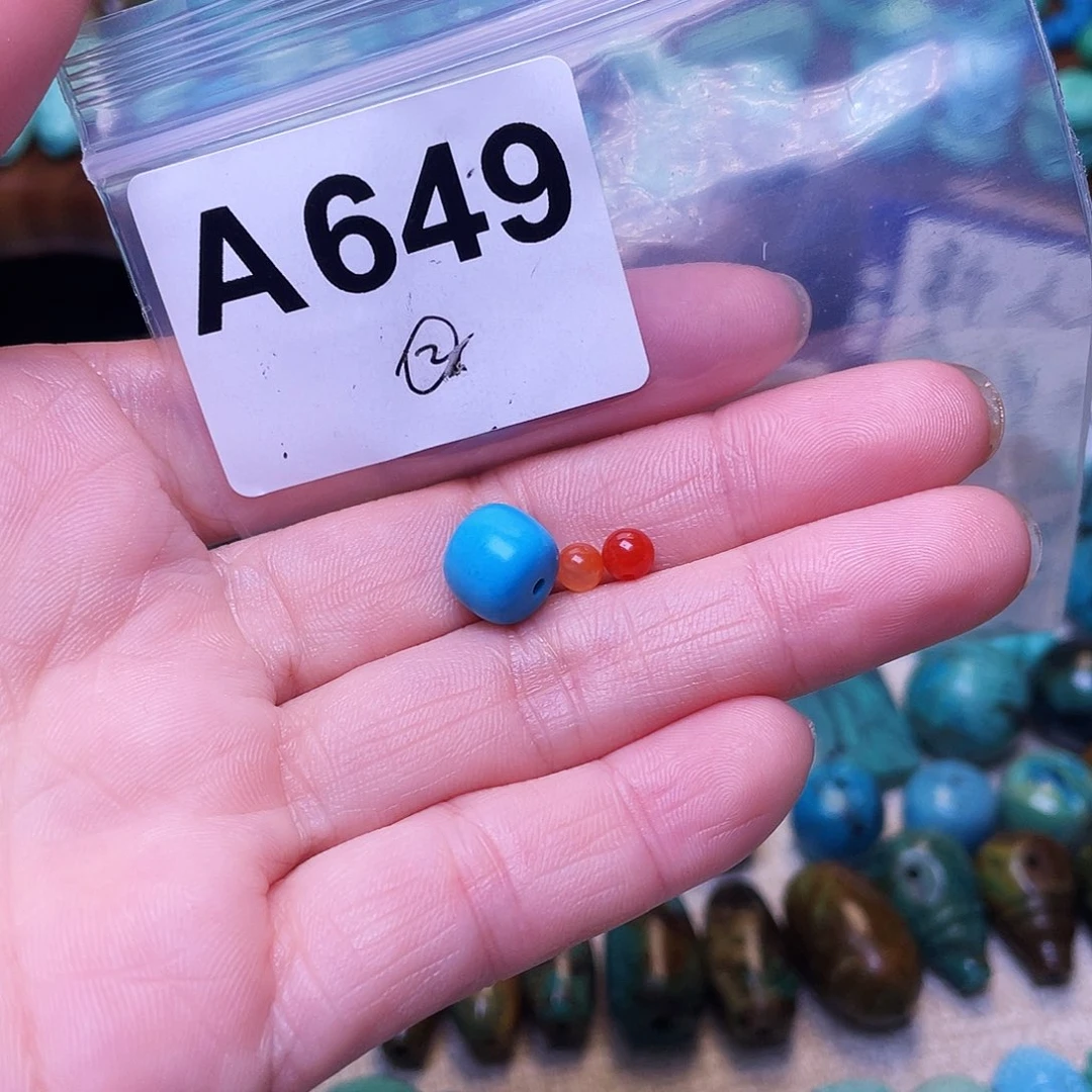 南红玛瑙未镶嵌珠宝半成品