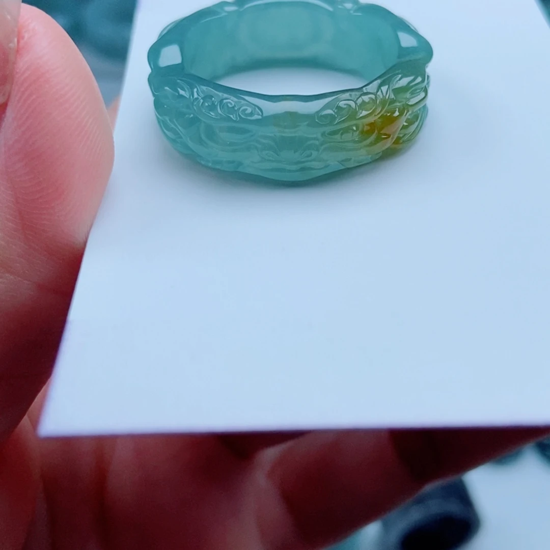 翡翠未镶嵌戒指翡翠