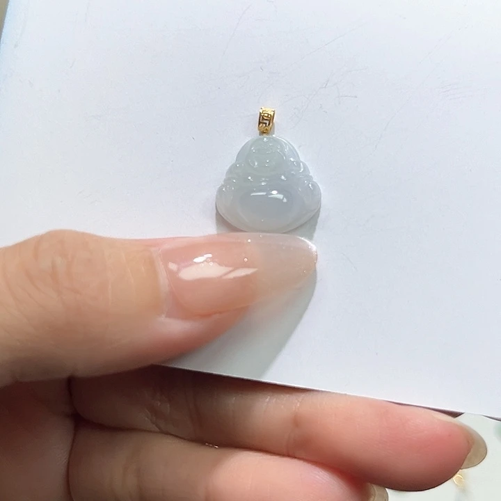 颈饰18K金镶嵌翡翠