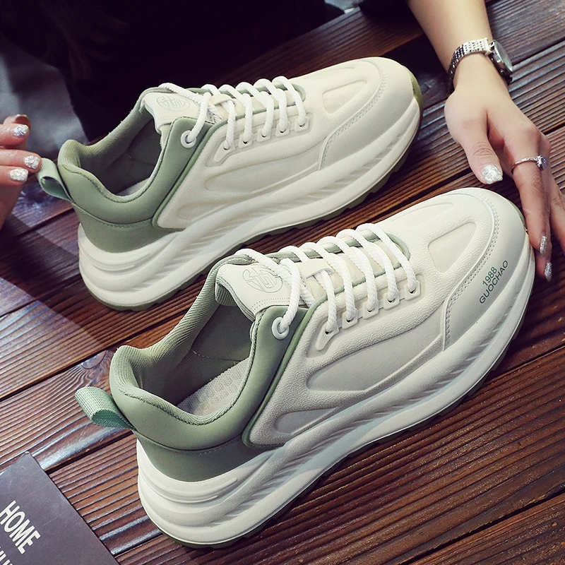 小白鞋男春季2025新款韩版潮流百搭轻便运动板鞋厚底透气休闲鞋子