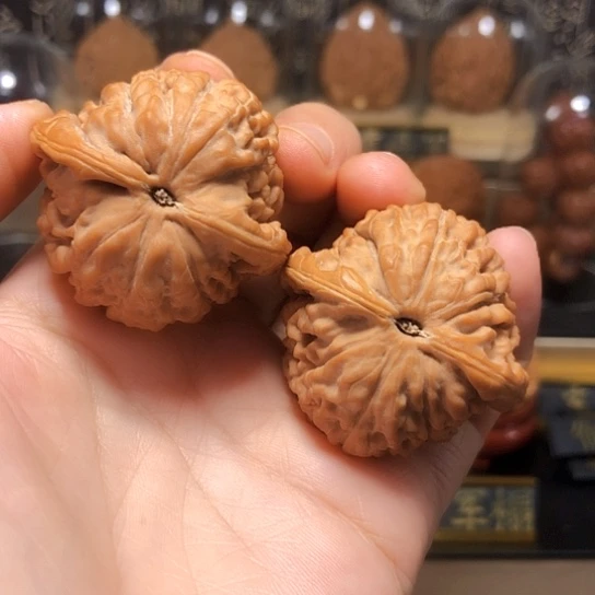 喜****高端小众：莲花40➕