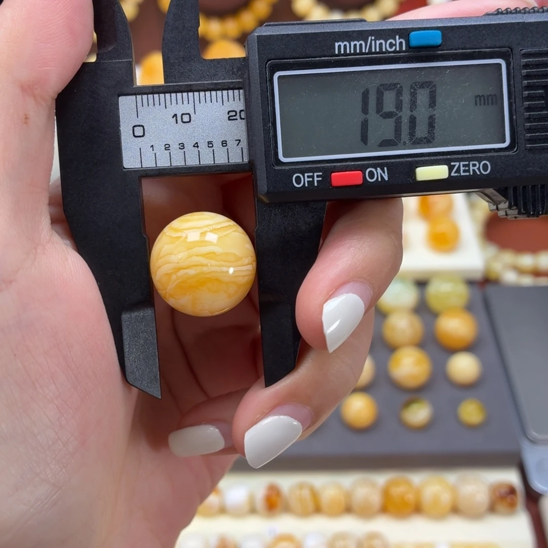 琥珀未镶嵌裸石焦皮19mm