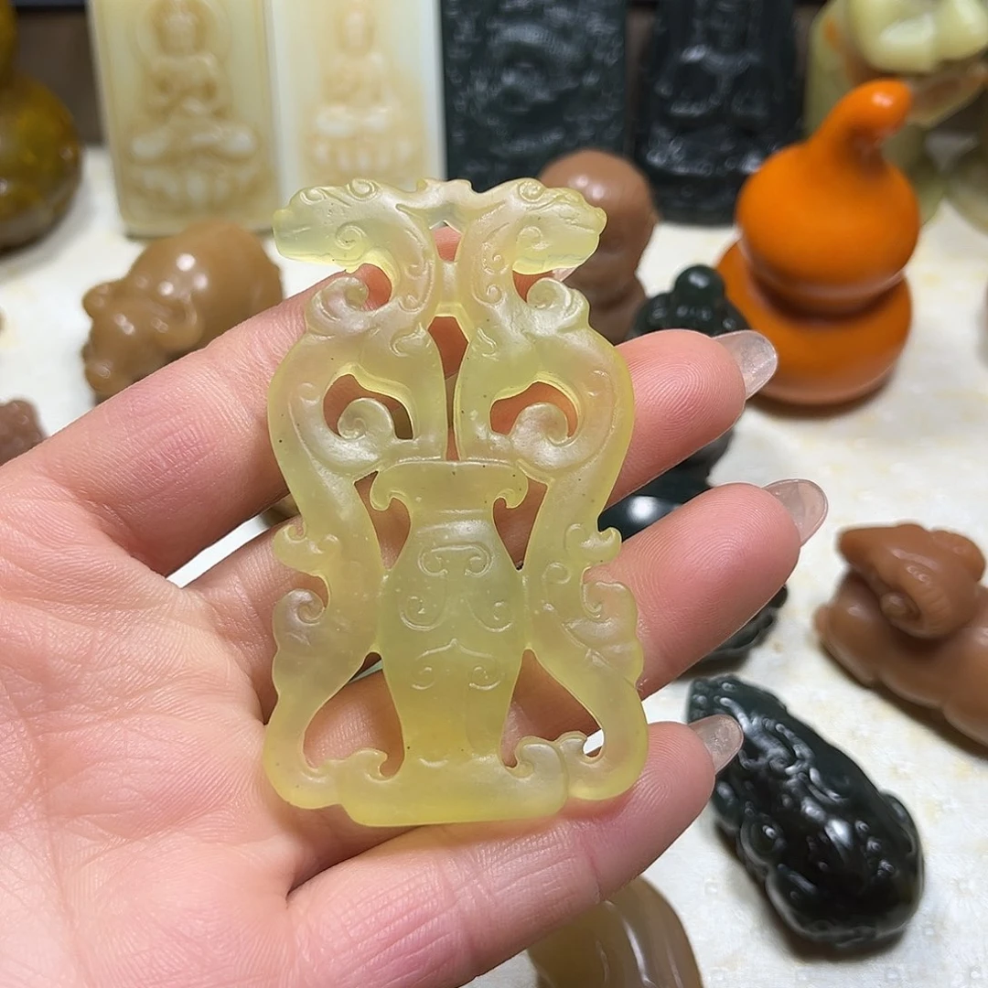 白玉菩提吊坠白玉菩提吊坠