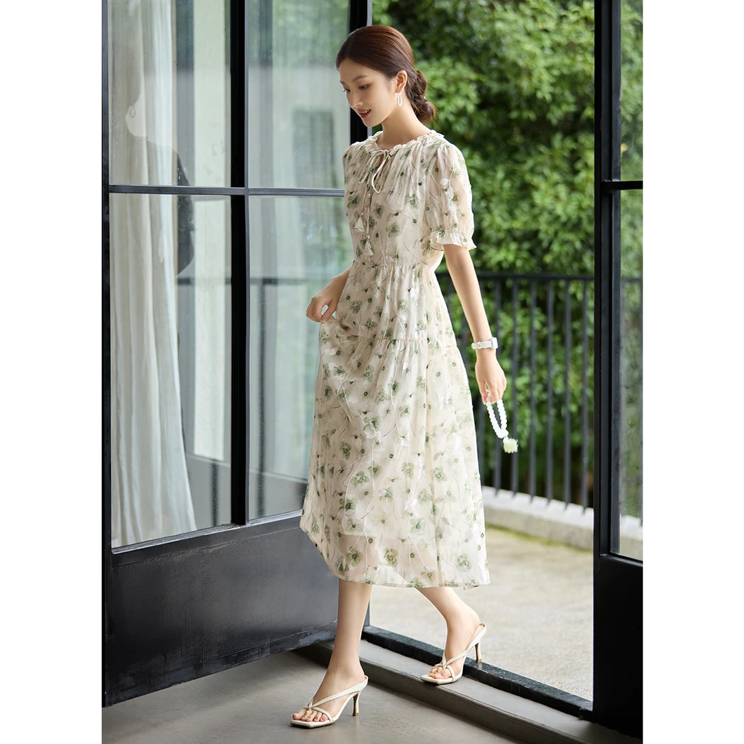 XWI/欣未2025夏款时尚简约碎花气质木耳边短袖收腰显瘦连衣裙5422