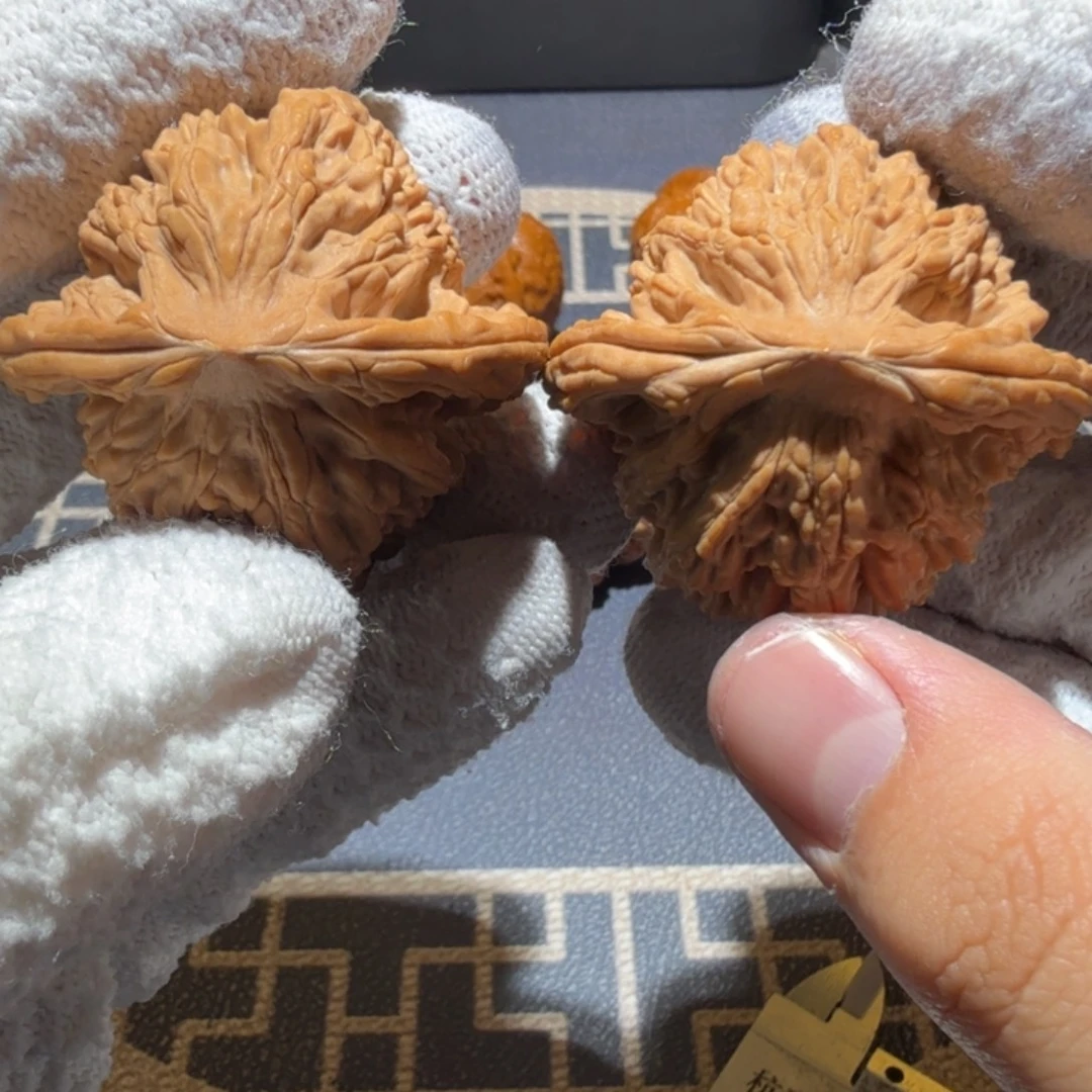 把件文玩核桃粗筋虎